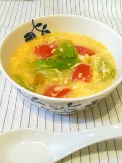 トマトとレタスのふわふわたまごスープ-レシピのメイン写真