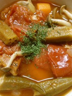 簡単!トマトとオクラのヘルシー野菜スープ-レシピのメイン写真