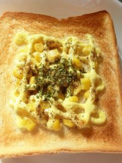 5分で完成!コーンとマヨネーズのトースト-レシピのメイン写真