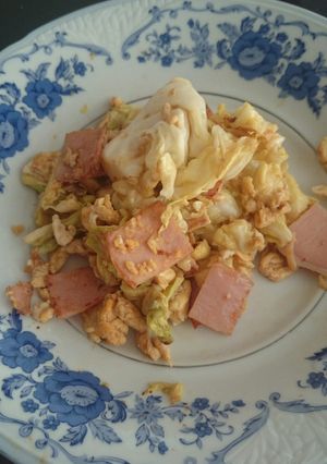 簡単♪キャベツと魚肉ソーセージの炒めもの-レシピのメイン写真
