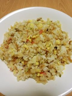 残りものの焼き餃子で!パラパラチャーハン-レシピのメイン写真