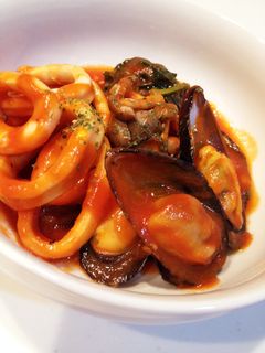 ☆イカとムール貝の旨味トマト缶煮込み☆-レシピのメイン写真