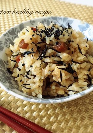 脂肪燃焼♡ひじきと赤ビーツの炊き込み御飯-レシピのメイン写真
