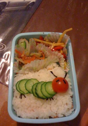 誰でも作れるキャラ弁 はらぺこあおむし-レシピのメイン写真