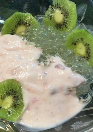 キウイとヨーグルトで食べるトコロテン-レシピのメイン写真