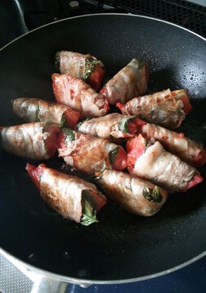 ジューシー♪トマトの青じそ豚肉巻き-レシピのメイン写真