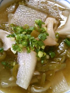 簡単!舞茸 ピーマン 大根の中華スープ♪-レシピのメイン写真