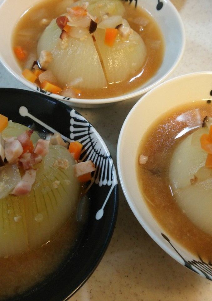 新玉ねぎの丸ごとスープ-レシピのメイン写真