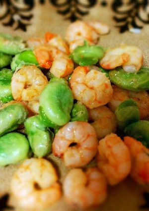 シンプルに美味い。海老とそら豆の塩炒め♪-レシピのメイン写真