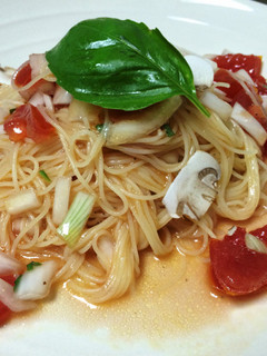 簡単!トマトと新玉ねぎの冷製パスタ-レシピのメイン写真