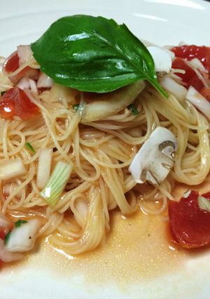 簡単！トマトと新玉ねぎの冷製パスタ-レシピのメイン写真