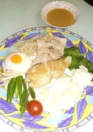 ヘルシーに温野菜と温玉で鱈チャンチャン焼-レシピのメイン写真