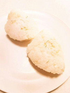 いくらおにぎり-レシピのメイン写真