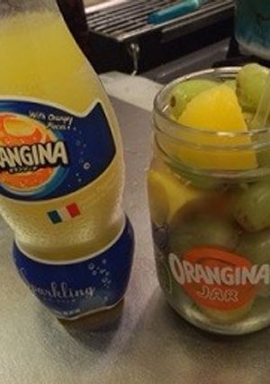 ゼリーと葡萄とオランジーナで簡単フルポン-レシピのメイン写真
