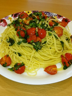 フレッシュバジルとプチトマトのパスタ-レシピのメイン写真