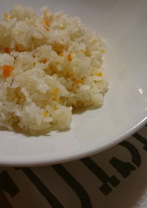 炊飯器に入れるだけ！にんじんピラフ-レシピのメイン写真