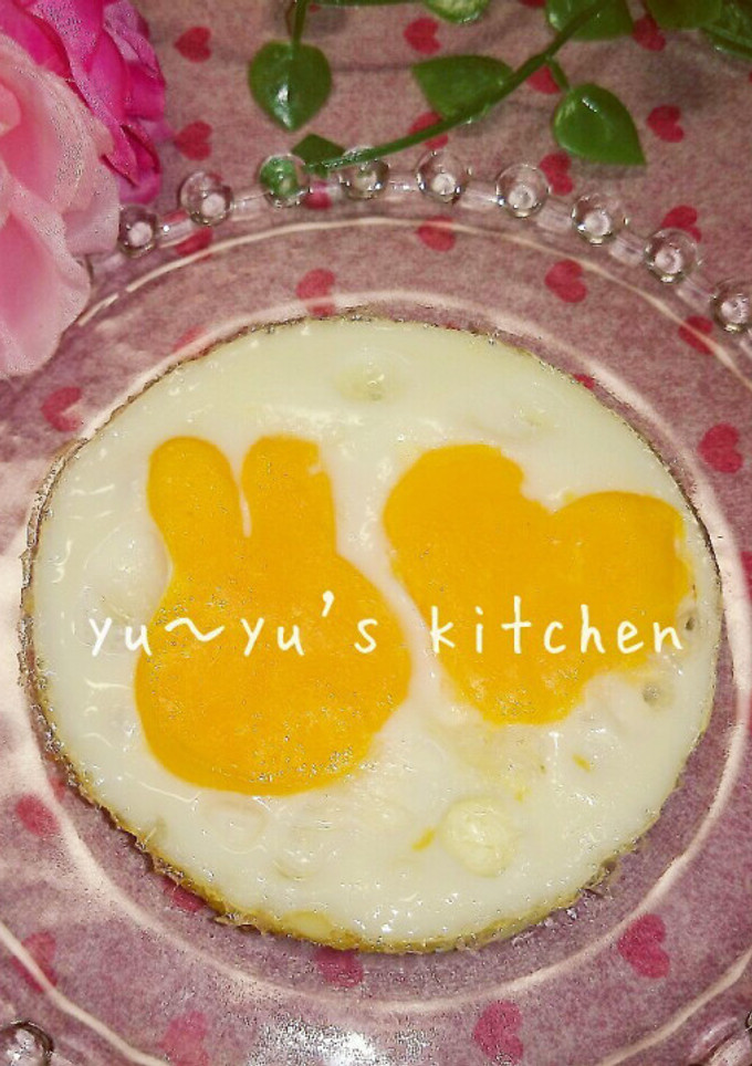 うさちゃんと♡ハートの♡目玉焼き〜裏技♬-レシピのメイン写真