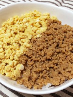 簡単そぼろご飯♪お弁当にもピッタリ☆-レシピのメイン写真