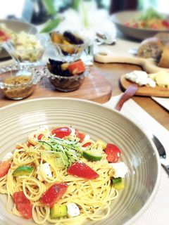絶品!トマトとクリームチーズの冷製パスタ-レシピのメイン写真