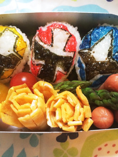 ニンニンジャーおにぎり弁当 キャラ弁-レシピのメイン写真