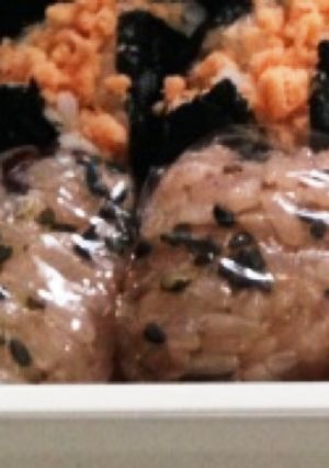 赤飯ミニおにぎりお祝い誕生日運動会-レシピのメイン写真