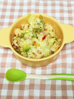 離乳食後期〜完了期☆彩りレタスチャーハン-レシピのメイン写真