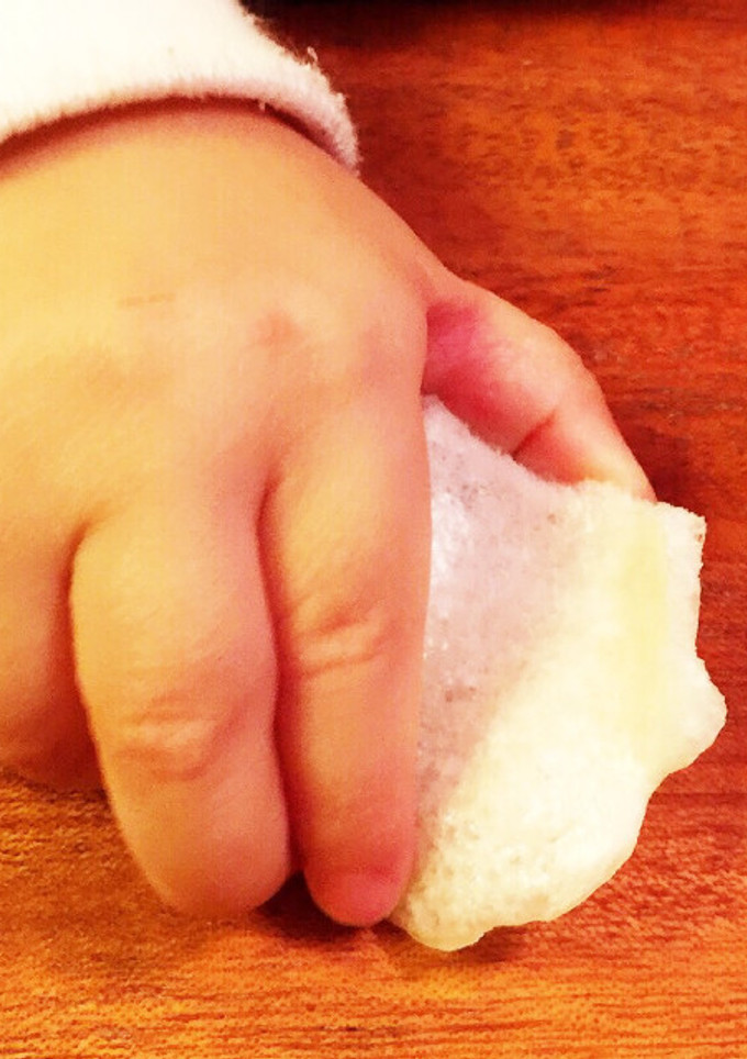 ママの手作りおやつを♡赤ちゃんせんべい-レシピのメイン写真