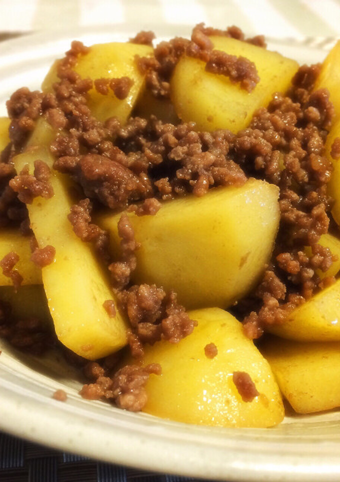 新じゃがと挽肉の甘辛炒め煮-レシピのメイン写真