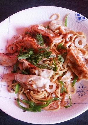 ちゃんぽん麺で上海焼きそば餃子のせ♪-レシピのメイン写真