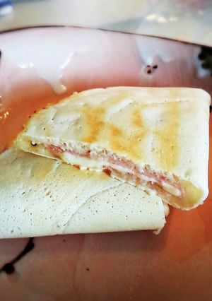 朝食に★簡単おいしい♡ハムチーズパン?!-レシピのメイン写真