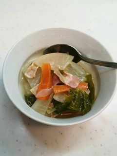 ベーコンとかぶのスープ-レシピのメイン写真