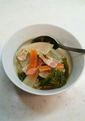ベーコンとかぶのスープ-レシピのメイン写真