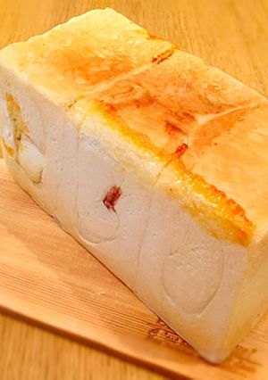 クリームチーズとあんずジャムの角食パン♪-レシピのメイン写真