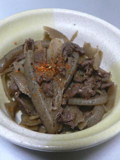 牛肉とごぼうとこんにゃくの煮物-レシピのメイン写真