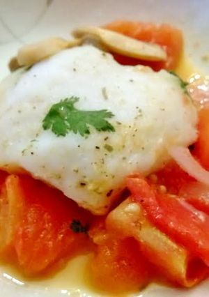 白身魚のトマトワイン蒸し-レシピのメイン写真