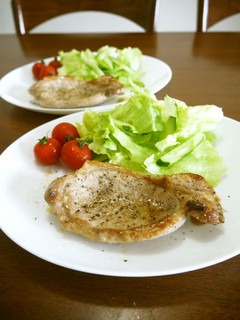 味付けは【塩・胡椒】簡単!ポークソテー♪-レシピのメイン写真