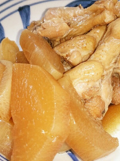 簡単すぎる☆手羽元と大根のやわらか煮♪-レシピのメイン写真