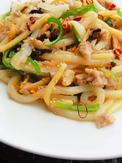サッと炒めてチャプチェ皿うどん♪-レシピのメイン写真