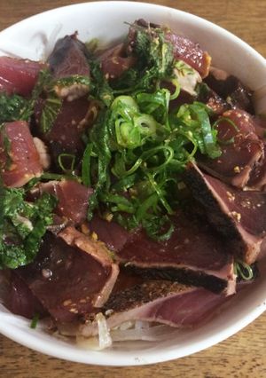 タレが決めて！かつおのたたき丼-レシピのメイン写真