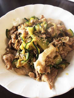 簡単♪豚肉とズッキーニ(なす)の炒め物-レシピのメイン写真