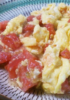 簡単♪卵とトマトの炒め物-レシピのメイン写真