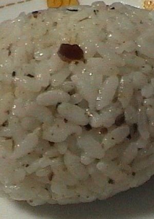 煮物に使っただしパックのおにぎり-レシピのメイン写真