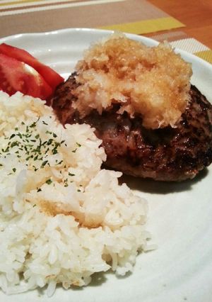 はんぺんでふわふわハンバーグ-レシピのメイン写真
