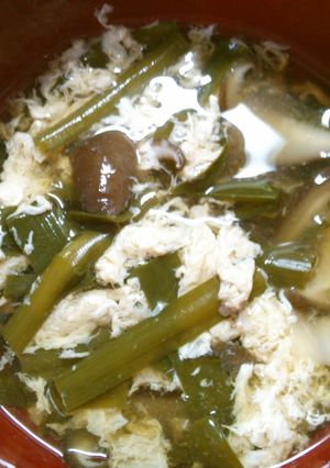 簡単♪早い　朝食に　ニラと卵の　お吸い物-レシピのメイン写真