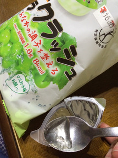 蒟蒻ゼリーはスプーンで食べる!-レシピのメイン写真
