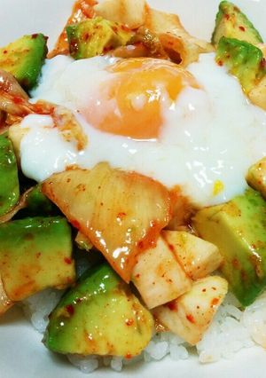 山芋とアボカドのキムチ絡め丼-レシピのメイン写真