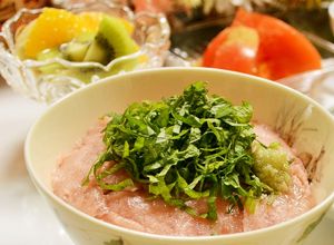 ネギトロ丼ならぬ・大葉でシソトロ丼！-レシピのメイン写真