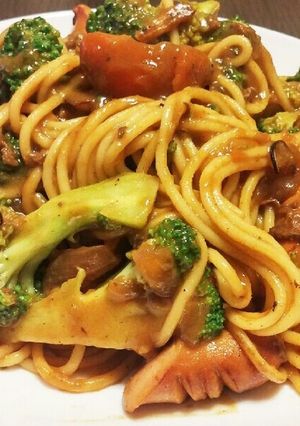 残りカレーで！ボリュームたっぷりパスタ♪-レシピのメイン写真