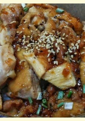 幸せ過ぎる！ 鶏モモ肉の煮込みステーキ丼-レシピのメイン写真