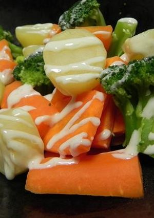 マヨカルピスソフトで簡単★温野菜サラダ-レシピのメイン写真